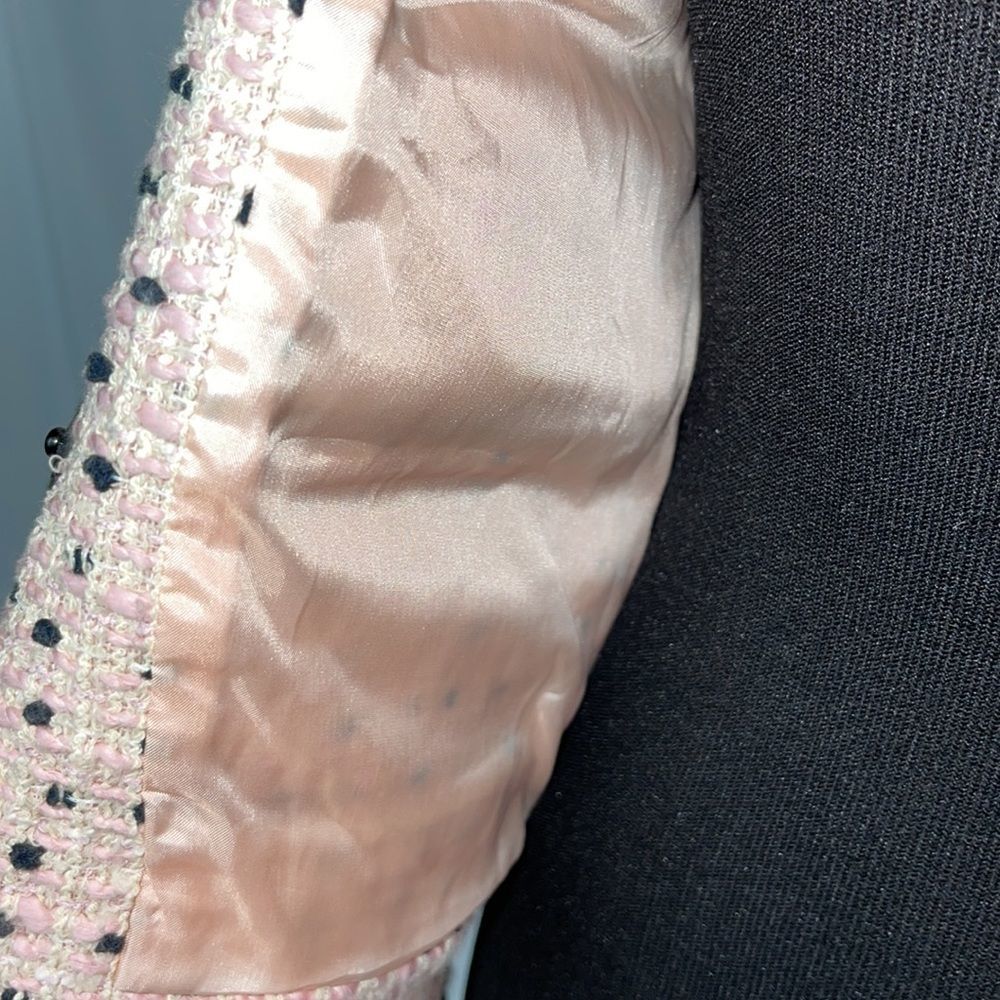 Moschino Light Pink Textured Tweed Cropped Jacket Suit Blazer with Bling… - Picture 11 of 15